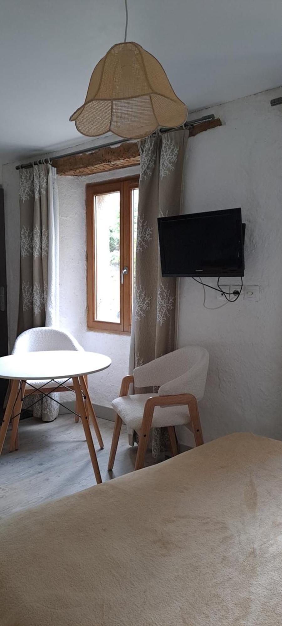 Le Grenier Des Moineaux Bed & Breakfast Font-Romeu-Odeillo-Via Ruang foto