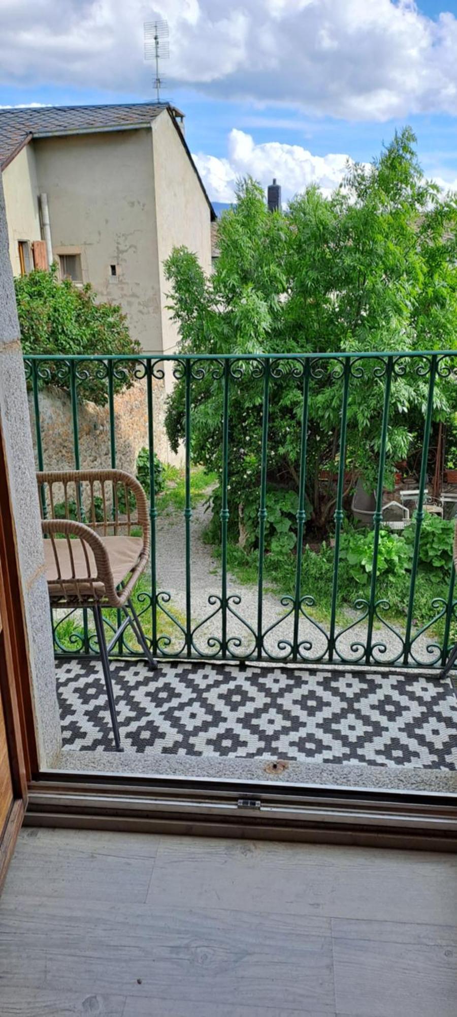 Le Grenier Des Moineaux Bed & Breakfast Font-Romeu-Odeillo-Via Ruang foto